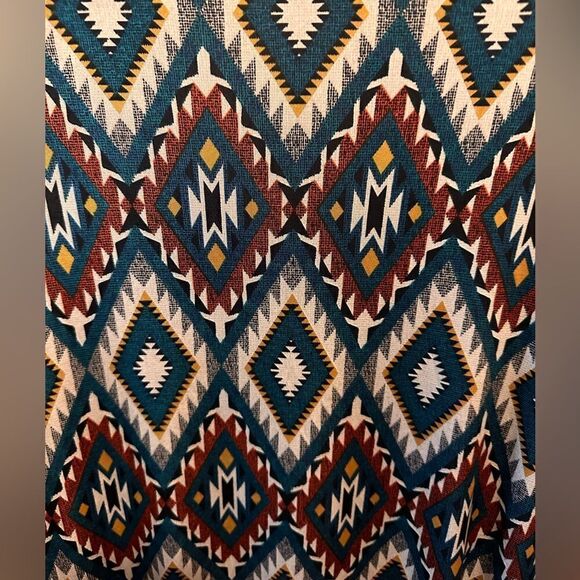 Zig Zag Stripe Aztec style cardigan - Picture 3 of 9